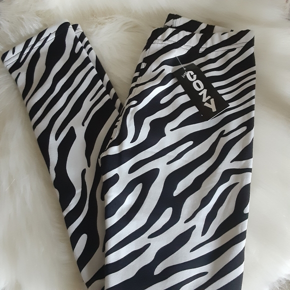 Just Cozy Pants - 🔥3 for $15 SALE🔥Just Cozy Zebra Print Fleece Lined Leggings